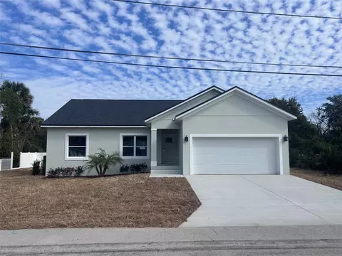 509 N Duss St, New Smyrna Beach, FL 32168