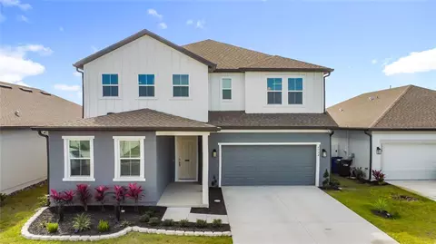 Exterior - 5734 Cattle Ranch Dr, Saint Cloud, FL 34771 photo 2 of 10