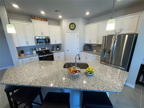 Kitchen - 1848 Terrapin Rd, Ocoee, FL 34761 photo 5 of 9