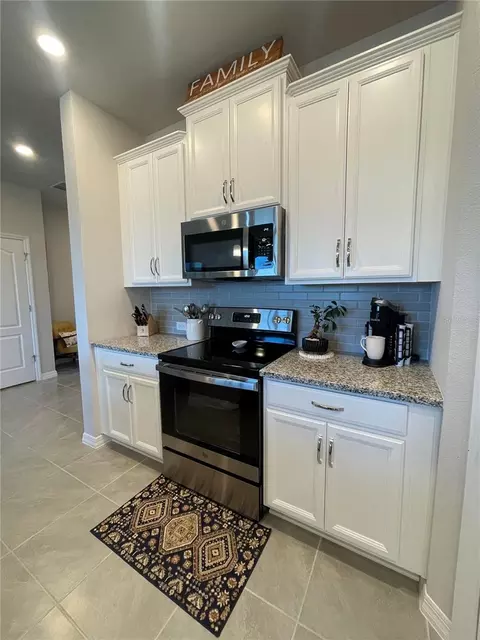 Kitchen - 1848 Terrapin Rd, Ocoee, FL 34761 photo 2 of 9