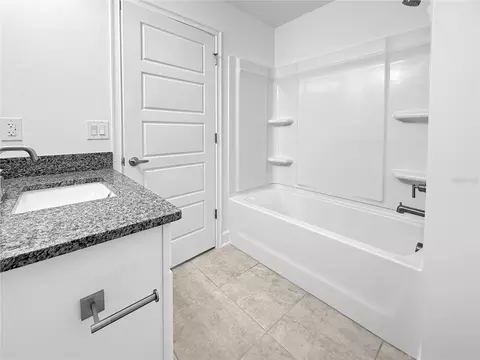 Bath - 7625 Bent Tree Loop, Saint Cloud, FL 34773 photo 2 of 2