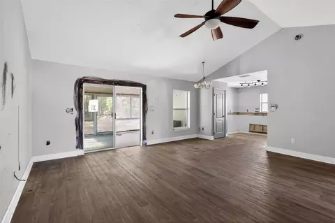 Living - 36101 Mattawan Dr, Eustis, FL 32736 photo 4 of 5