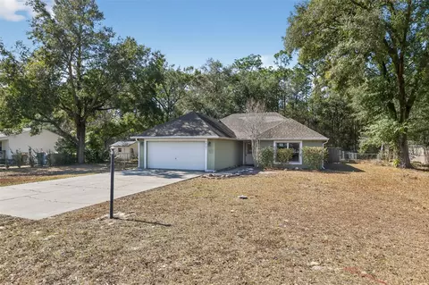 Exterior - 36101 Mattawan Dr, Eustis, FL 32736 photo 2 of 10