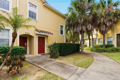 2742 Oakwater Dr #104, Kissimmee, FL 34747