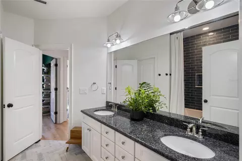 Bath - 5351 Carson St, Saint Cloud, FL 34771 photo 5 of 5