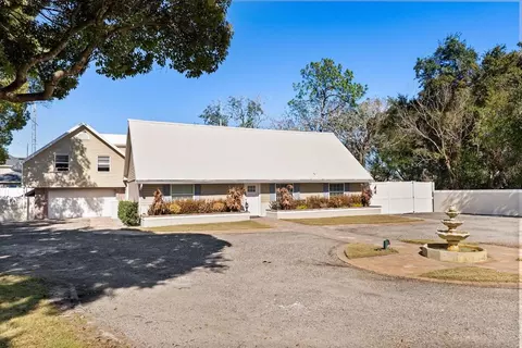 8255 Lake Underhill Rd, Orlando, FL 32825