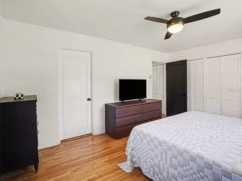 Bedroom - 1630 Crestview Dr, Mount Dora, FL 32757 photo 3 of 6