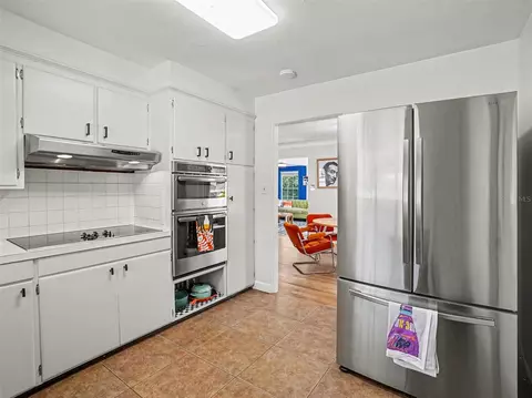 Kitchen - 1630 Crestview Dr, Mount Dora, FL 32757 photo 2 of 2
