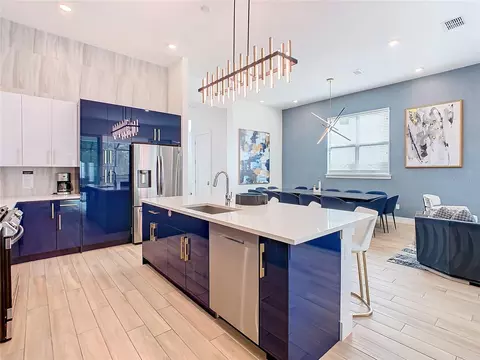 Kitchen - 2125 Pine Oak Loop, Davenport, FL 33837 photo 6 of 6
