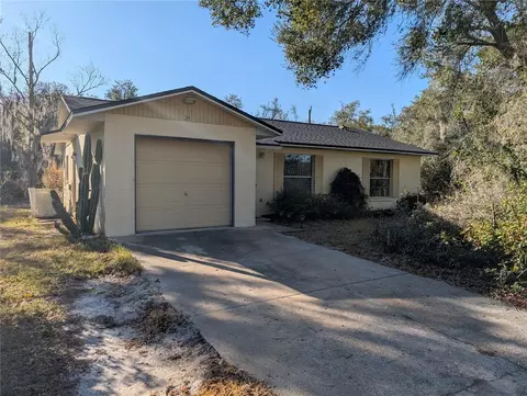 24 S Courtland Blvd, Deltona, FL 32738