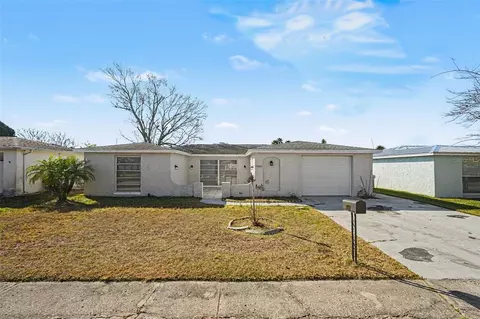 7406 E Westwind Dr, Port Richey, FL 34668