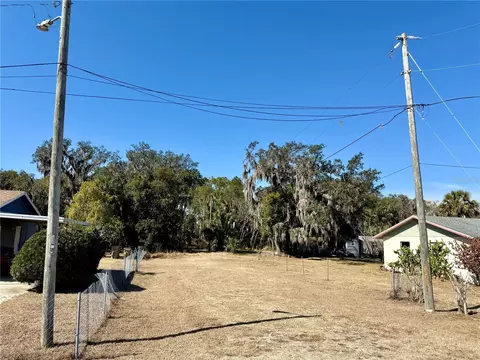 Church Street, Umatilla, FL 32784