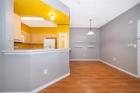 Living - 2015 Erving Cir #201, Ocoee, FL 34761 photo 4 of 7