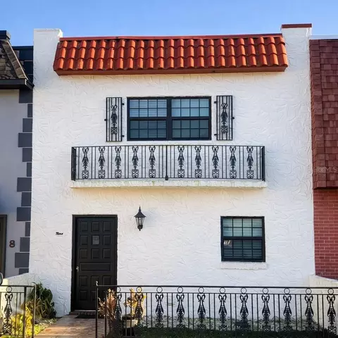 625 N Halifax Ave #9, Daytona Beach, FL 32118