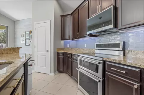 Kitchen - 5150 Ravena Ave E, Saint Cloud, FL 34771 photo 4 of 4