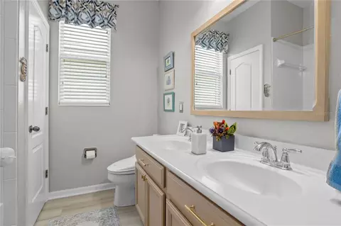 Bath - 5150 Ravena Ave E, Saint Cloud, FL 34771 photo 6 of 8