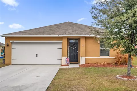 2505 Glacier Express Ln, Tavares, FL 32778