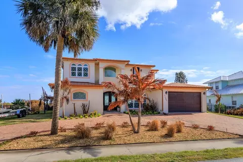 1201 S Riverside Dr, Edgewater, FL 32132