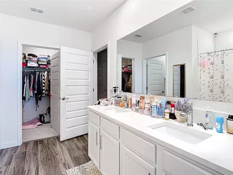 Bath - 4004 Malawi Trl, Saint Cloud, FL 34772 photo 1 of 7