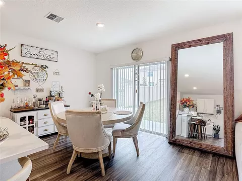 Dining - 4004 Malawi Trl, Saint Cloud, FL 34772 photo 1 of 2