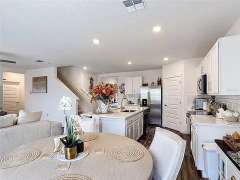 Kitchen - 4004 Malawi Trl, Saint Cloud, FL 34772 photo 9 of 9