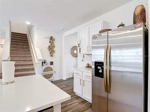 Kitchen - 4004 Malawi Trl, Saint Cloud, FL 34772 photo 5 of 9