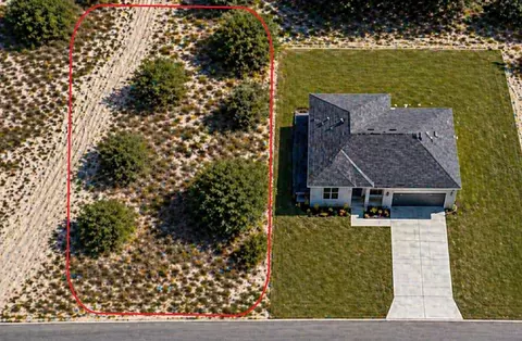 6597 N Grayton Ter, Dunnellon, FL 34433