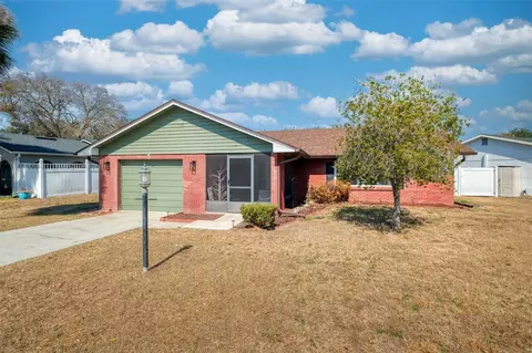 5 Sandalwood Dr, Davenport, FL 33837