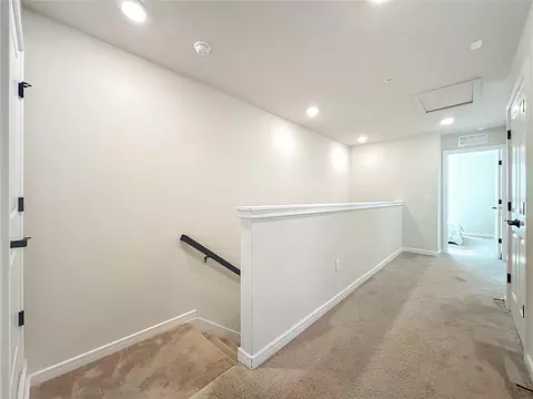 Entry Way - 10976 Leafshore Loop, Orlando, FL 32829 photo 7 of 9