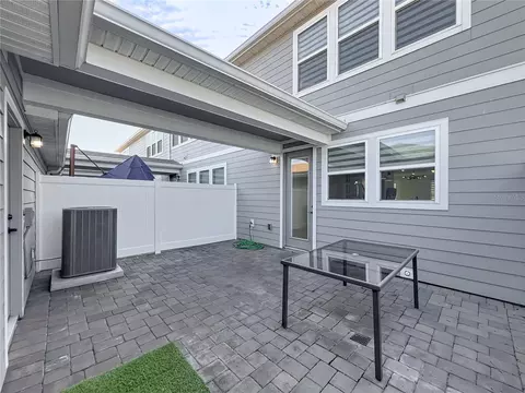 Exterior - 10976 Leafshore Loop, Orlando, FL 32829 photo 5 of 15