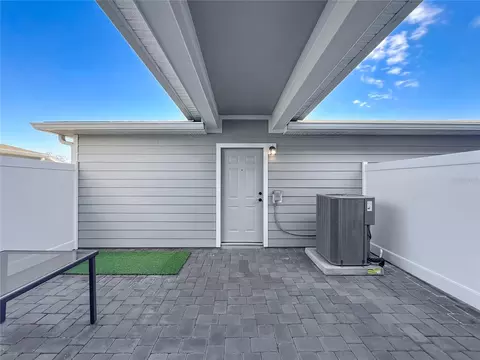 Exterior - 10976 Leafshore Loop, Orlando, FL 32829 photo 7 of 15