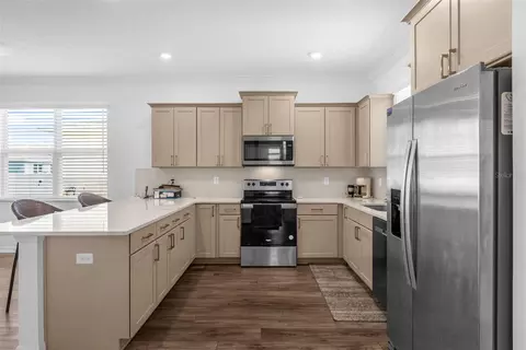 Kitchen - 8806 SW 79th Loop, Ocala, FL 34481 photo 4 of 6