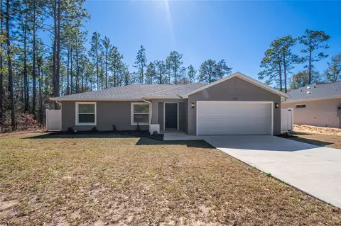 24300 NW Falcon Ave, Dunnellon, FL 34431