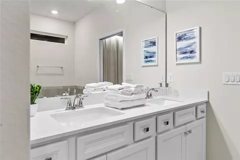 Bath - 16000 Sandy Cliffs Dr, Clermont, FL 34714 photo 5 of 7