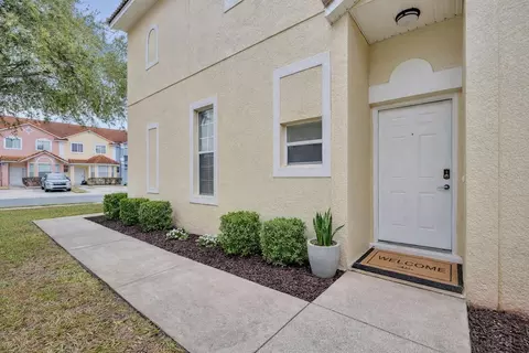 1172 S Beach Cir, Kissimmee, FL 34746