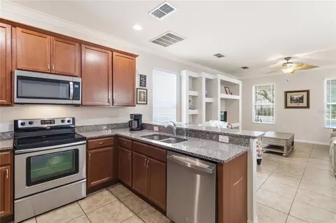 Kitchen - 3430 Schoolhouse Rd, Harmony, FL 34773 photo 3 of 5