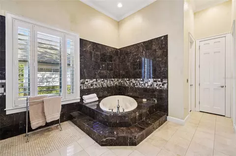 Bath - 5145 Latrobe Dr, Windermere, FL 34786 photo 4 of 8