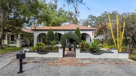 926 E Shadowlawn Ave, Tampa, FL 33603