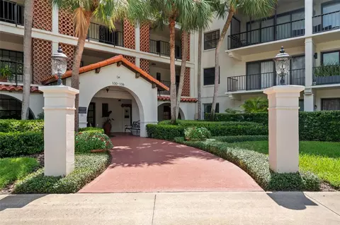 100 S Interlachen Ave #101, Winter Park, FL 32789