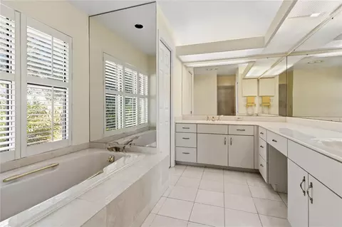 Bath - 6136 Dora Dr, Mount Dora, FL 32757 photo 1 of 3