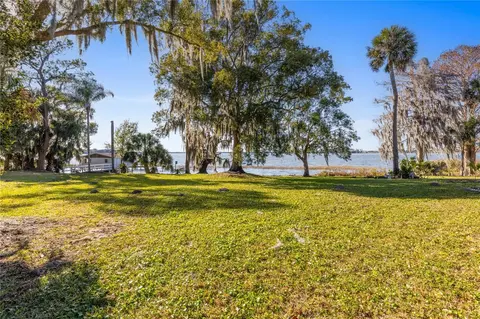 Exterior - 6136 Dora Dr, Mount Dora, FL 32757 photo 2 of 10