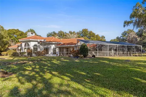 Exterior - 6136 Dora Dr, Mount Dora, FL 32757 photo 9 of 10