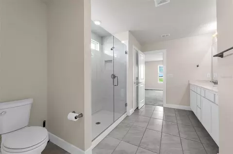 Bath - 7367 Catania Loop, Clermont, FL 34714 photo 4 of 6