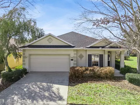 100 Wethersfield Ct, Deland, FL 32724