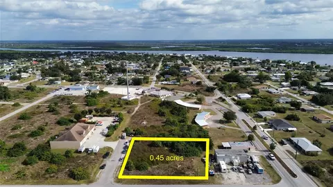 3104 Cardiff St, Punta Gorda, FL 33983
