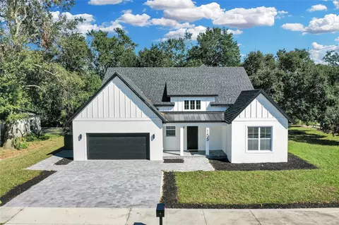 155 Pearl St, Auburndale, FL 33823