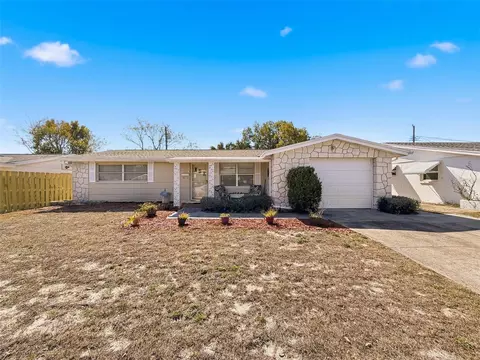 5346 Mosaic Dr, Holiday, FL 34690