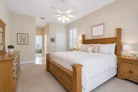 Bedroom - 1500 Edgewater Dr, Mount Dora, FL 32757 photo 2 of 9
