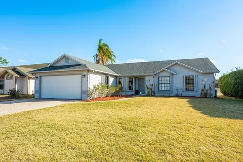 1526 Amherst Ln, Kissimmee, FL 34744