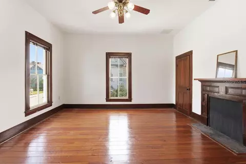 Living - 720 SE 3rd St, Ocala, FL 34471 photo 1 of 1